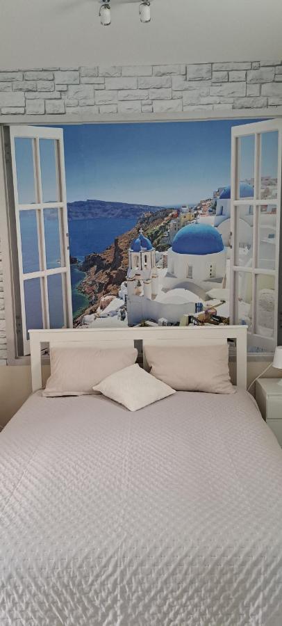 Santorini Daire Sremska Mitrovica Dış mekan fotoğraf